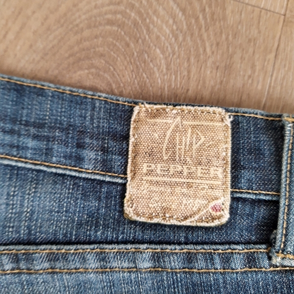 Jeans - Picture 8 of 12